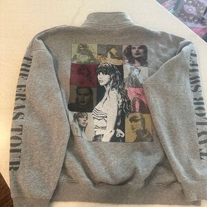 Taylor Swift eras tour Gray 1/4 zip xs